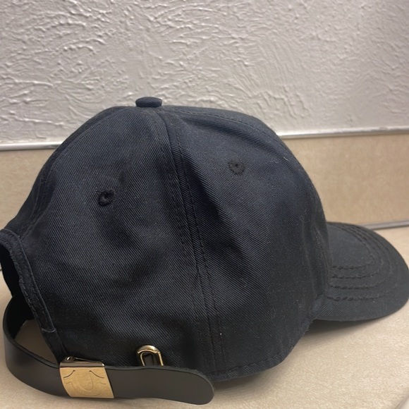 True religion hat - Picture 2 of 2